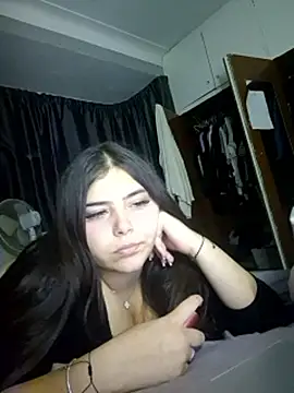 Snapshot of KatieLace chatting on September 25, 10:29 pm KatieLace online show from September 25, 10:29 pm
