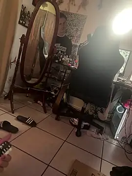 crashnasty online show from October 26, 5:36 am