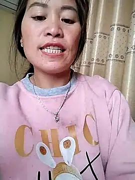 tuyetnhi-00 online show from November 4, 5:34 am