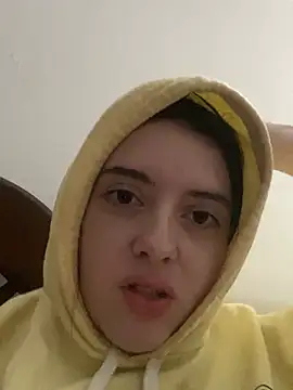 Mialoveloc online show from May 8, 4:49 am