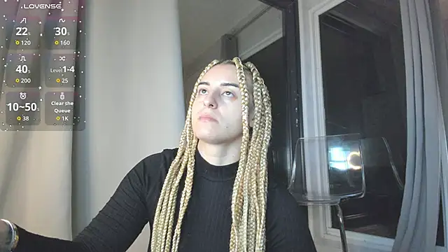 Ella Vee online show from October 24, 2:51 am