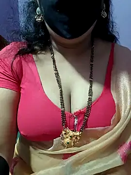 luci-queen online show from September 30, 5:24 am