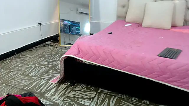 charlotte dante212 online show from November 4, 6:18 am