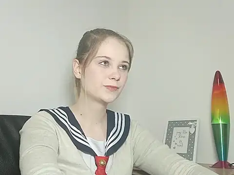 LydiaYoung online show from September 18, 6:17 pm