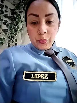 Snapshot of CRISTAL__11 chatting on October 3, 4:56 pm CRISTAL 11 online show from October 3, 4:56 pm