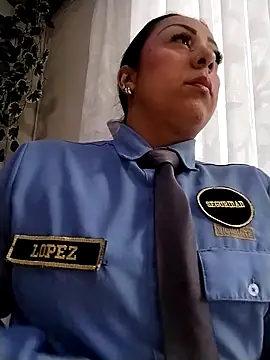 Snapshot of CRISTAL__11 chatting on October 8, 1:37 pm CRISTAL 11 online show from October 8, 1:37 pm