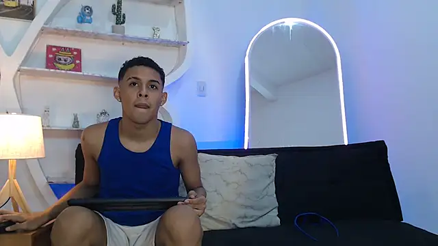 GRETTY BOYS online show from September 23, 1:37 am