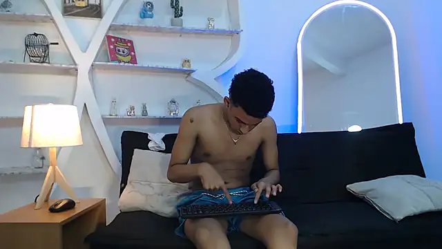 GRETTY BOYS online show from September 20, 1:49 am