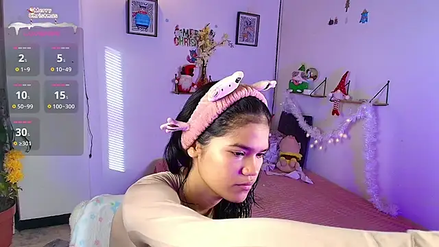 emycarver09 online show from November 13, 11:42 am