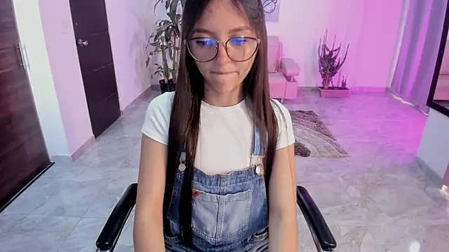 bella fox 1 online show from February 13, 5:25 pm