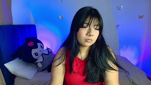 annie-russel online show from March 25, 2:06 am