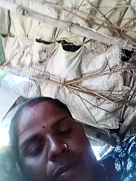 Snapshot of Sapna_cutt chatting on October 14, 5:21 am Sapna cutt online show from October 14, 5:21 am