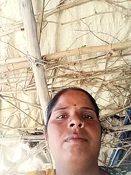 Snapshot of Sapna_cutt chatting on October 15, 9:01 am Sapna cutt online show from October 15, 9:01 am