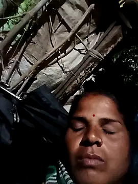 Snapshot of Sapna_cutt chatting on October 6, 4:12 pm Sapna cutt online show from October 6, 4:12 pm