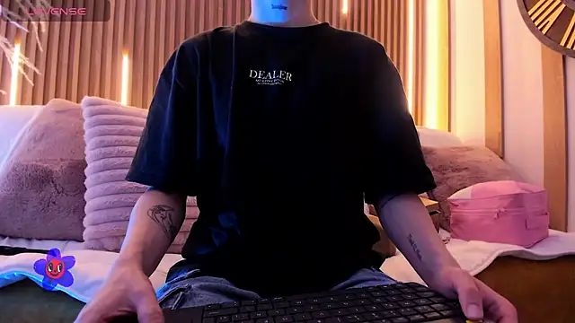 ArianaSantana online show from November 11, 8:17 pm