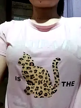 Snapshot of LucyyLy chatting on October 15, 7:33 am LucyyLy online show from October 15, 7:33 am