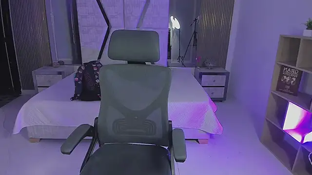 AlliceCopper online show from October 1, 2:11 pm