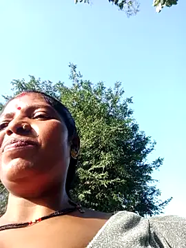 Snapshot of Jivika_Jaiswal chatting on September 24, 10:58 am Jivika Jaiswal online show from September 24, 10:58 am