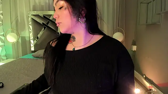 MAGIC TESSA online show from December 20, 8:02 pm