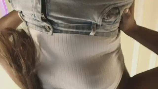 keila hott20 online show from October 6, 12:22 pm