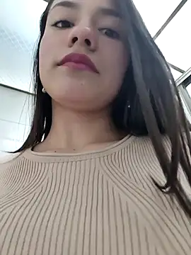 CHARLOTTE  05 online show from October 27, 2:12 pm