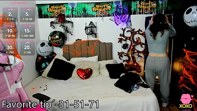 Snapshot of Elisabeth_swan chatting on October 9, 11:47 am Elisabeth swan online show from October 9, 11:47 am