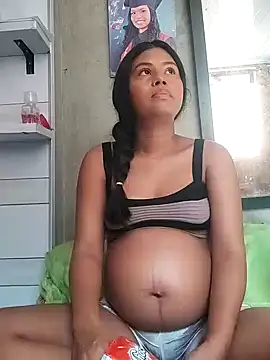 julietta1453 online show from December 14, 2:45 pm