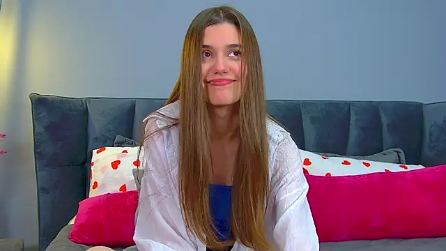 ArianaAllens online show from May 6, 6:23 pm