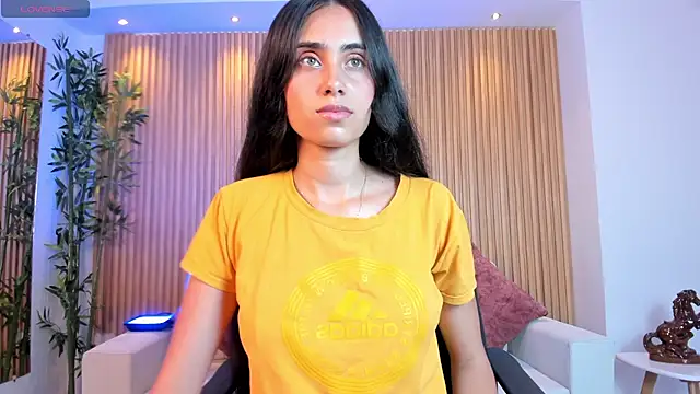 sofiapalacioss online show from November 24, 6:43 pm