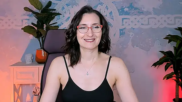 UnaTerra online show from December 1, 9:35 am