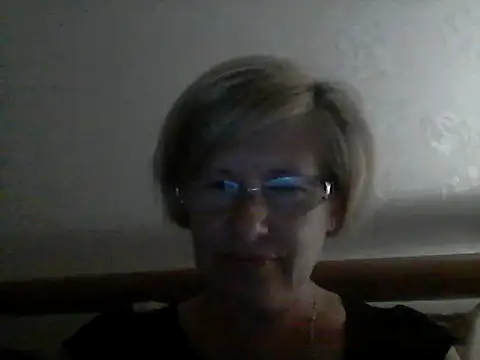 Snapshot of LucyLewisX chatting on September 12, 7:10 pm LucyLewisX online show from September 12, 7:10 pm