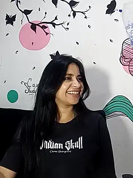 ValerieLove  online show from October 17, 10:57 pm