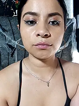 ValerieLove  online show from November 2, 8:23 pm