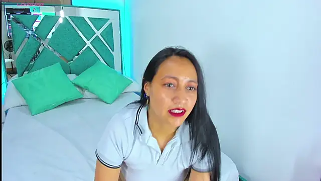 Anthonellacandy online show from September 20, 7:45 pm