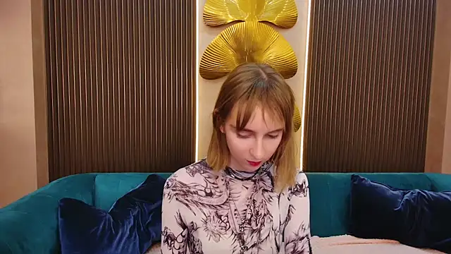 Beverly Gomes online show from December 1, 3:26 pm