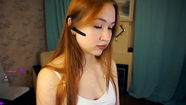 ShariTietge online show from October 16, 7:38 pm