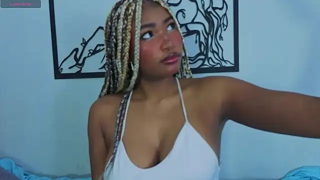 SophiaBloss online show from March 6, 3:18 pm