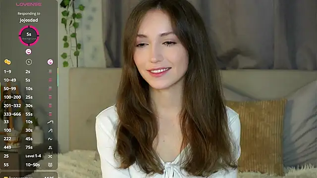 Snapshot of ZeniaBolich chatting on October 9, 10:25 pm ZeniaBolich online show from October 9, 10:25 pm