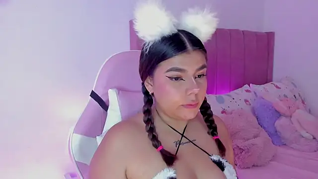 AliceThundeer online show from October 24, 4:08 am