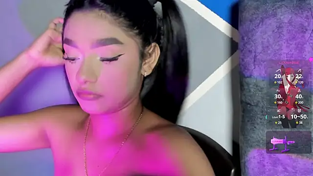 lau-hot online show from November 27, 8:01 pm