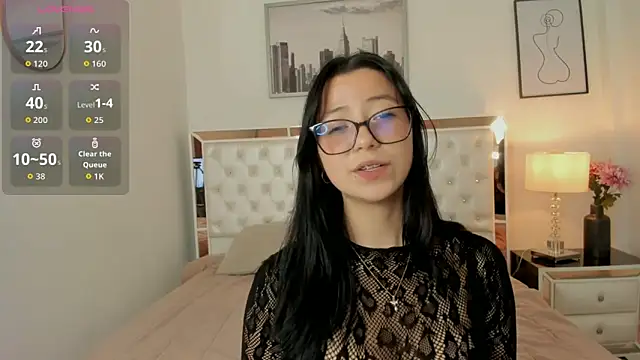 Zoe Xra online show from June 10, 9:24 pm