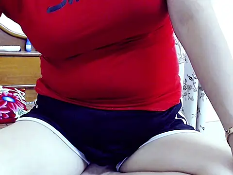 Snapshot of Ami_8x chatting on October 13, 5:43 am Ami 8x online show from October 13, 5:43 am