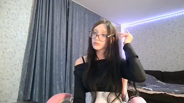 Snapshot of KeicyKlark chatting on September 9, 6:08 pm KeicyKlark online show from September 9, 6:08 pm