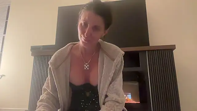 Snapshot of NurseStephania chatting on September 27, 5:47 am NurseStephania online show from September 27, 5:47 am