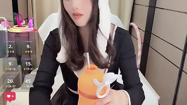  Ling Ling online show from November 24, 12:40 pm