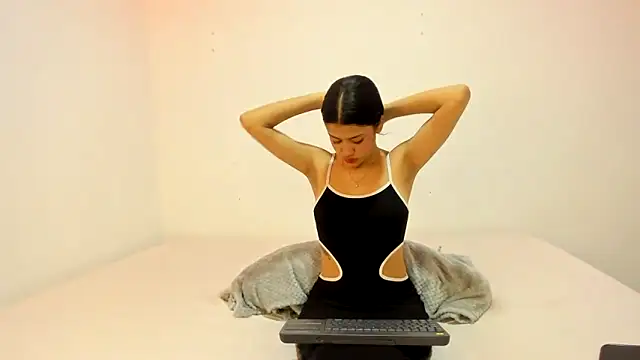 Sexy777Couple online show from November 10, 6:47 pm