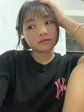 Emlyly-18 online show from September 19, 2:49 pm