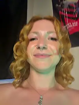 Snapshot of CelesteGreene chatting on September 15, 10:28 pm CelesteGreene online show from September 15, 10:28 pm