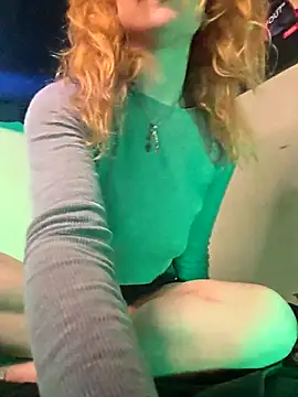 Snapshot of CelesteGreene chatting on September 14, 10:18 pm CelesteGreene online show from September 14, 10:18 pm