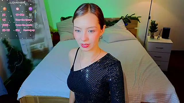 LumMina online show from December 18, 11:04 am